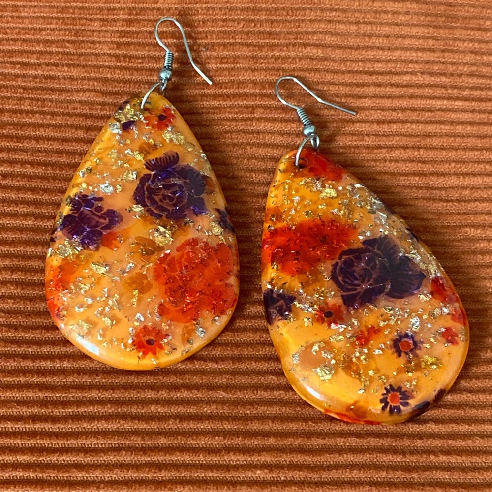 Vintage Floral Dangle Earrings